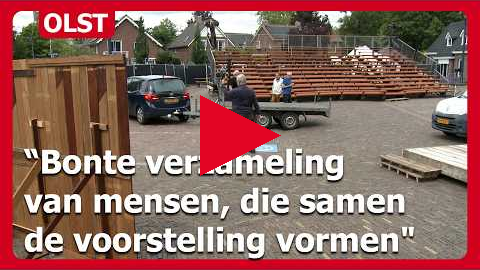 Openluchtspel 'Het Stenen Kruis' Olst kan beginnen: "Bonte groep mensen die de voorstelling vormen"